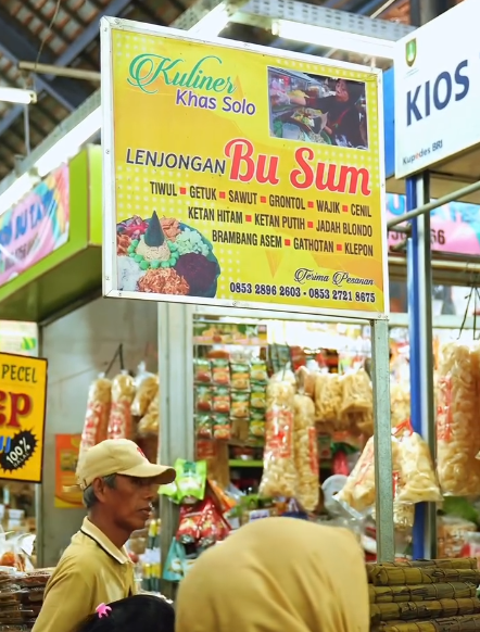 Lenjongan Bu Sum, Jajanan Kuno yang masih Happening