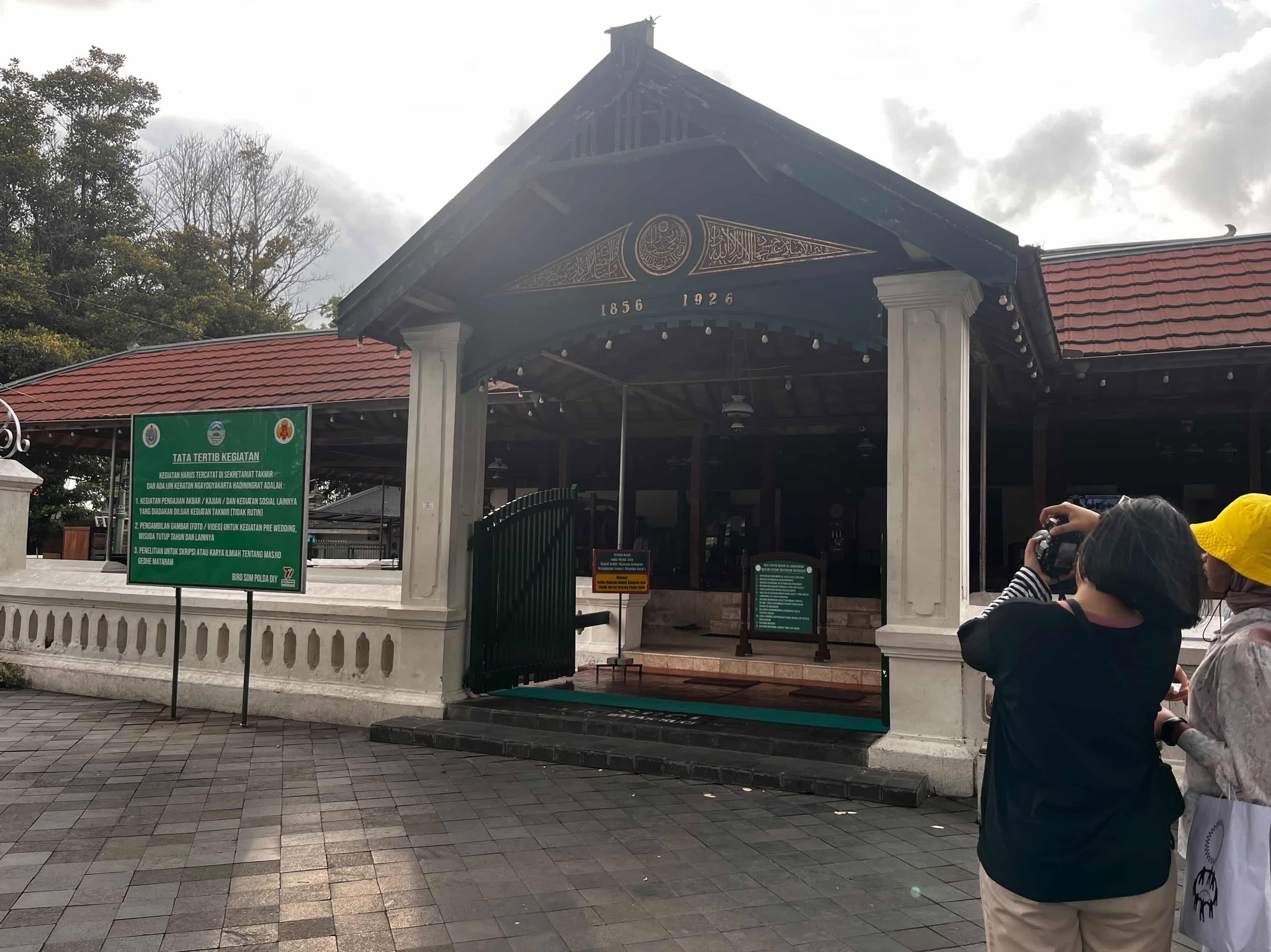 Tracing the History of Yogyakarta’s Oldest City: The Acculturation of Hindu, Buddhist, and Islamic Cultures in the Architecture of the Masjid Gedhe Mataram